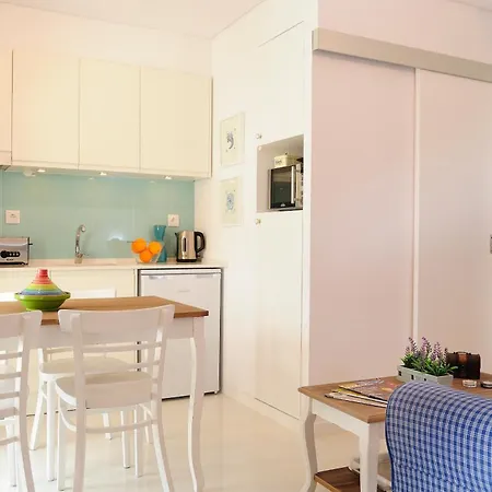 Alfama Terrace Apartment *