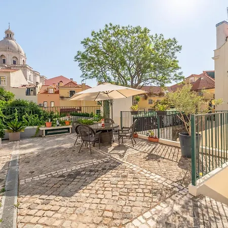 Guestready - Alfama Terrace C شقة